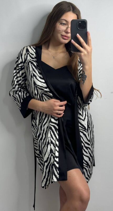 Шовк халат + сорочка на брительках зебра (чорно-білий)