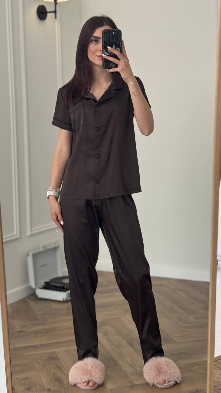 c7547b16-8fe3-4a00-8487-0783329a4ada Шовк трійка короткий рукав брауні чорний кант - Зображення 1