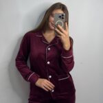 Піжама з плюшу на ґудзиках з кишенями, бордова з білим кантом