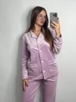 Піжама з плюшу на ґудзиках з кишенями, пудрова світла з білим кантом