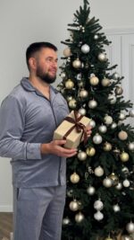 Плюшева чоловіча піжама на ґудзиках сірий 2