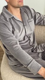 Плюшева чоловіча піжама на ґудзиках сірий - Зображення 2