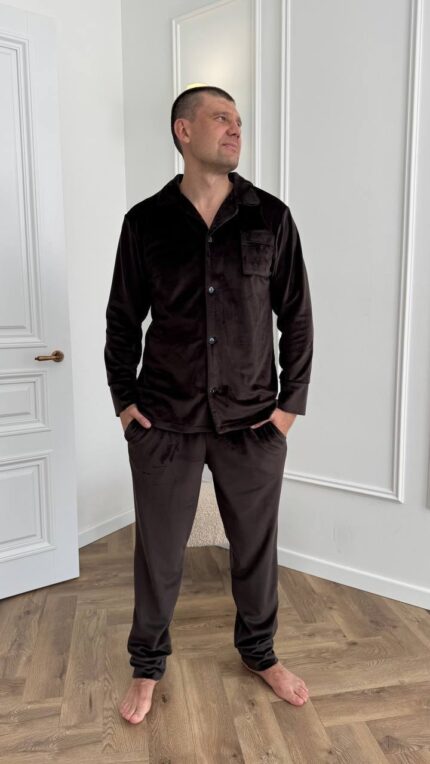 Плюшева чоловіча піжама на ґудзиках шоколадна - Зображення 6