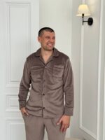 Плюшева чоловіча піжама на ґудзиках мокко