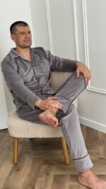 Плюшева чоловіча піжама на ґудзиках сірий - Зображення 4