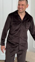 Плюшева чоловіча піжама на ґудзиках шоколадна - Зображення 2