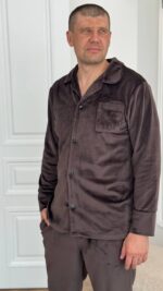 Плюшева чоловіча піжама на ґудзиках шоколадна