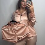 Шовк трійка довгий рукав персик чорний кант