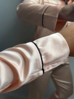 Шовк трійка довгий рукав персик чорний кант - Зображення 4