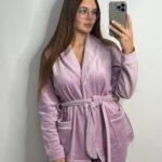 Костюм велюровий шаль ліловий білий кант