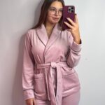 Костюм велюровий шаль пудра білий кант