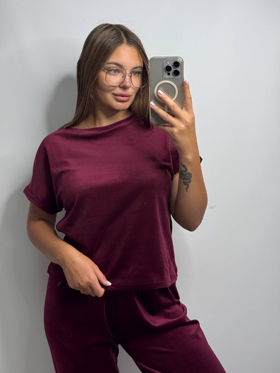 photo_2025-12-02_20-04-48 Комплект трійка з плюшевого велюру бордовий - Зображення 1