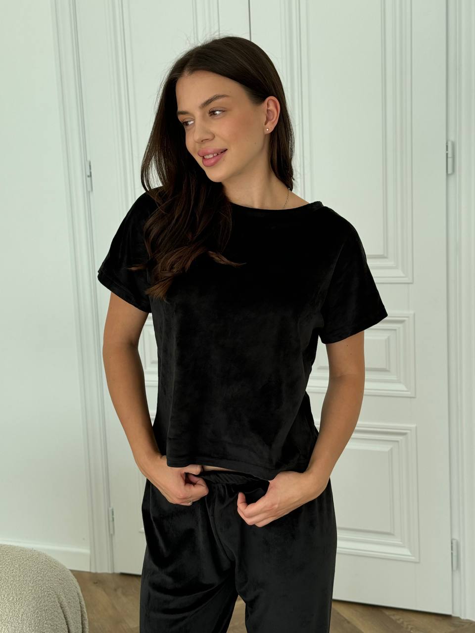 photo_2025-12-02_20-09-38 Комплект трійка з плюшевого велюру чорний - Зображення 1