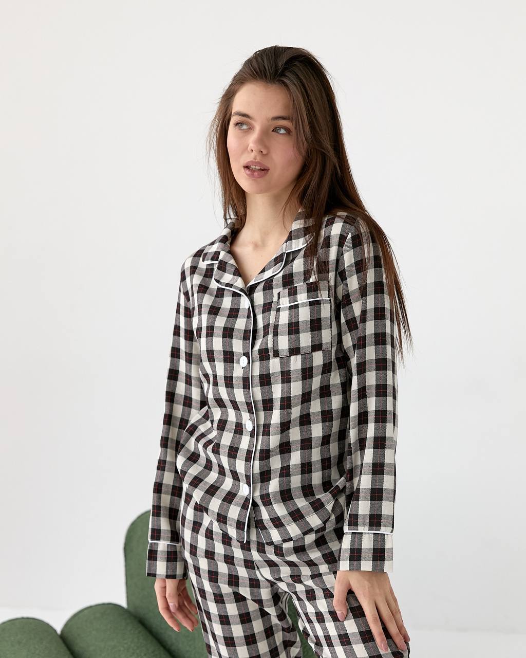 photo_2025-12-08_21-51-05 Домашній костюм у трендовий клітчастий принт молочно - чорна білий кант - Зображення 1