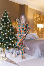 Домашній костюм у трендовий клітчастий принт помаранчево-зелений