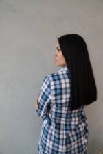 Домашній костюм у трендовий клітчастий принт біло-синій - Зображення 4