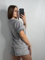 Домашній велюровий костюм сорочка на ґудзиках і шорти срібло білий кант - Зображення 2