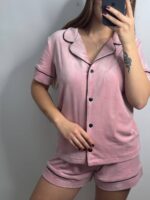 Домашній велюровий костюм сорочка на ґудзиках і шорти пудра чорний кант - Зображення 5