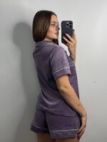 Домашній велюровий костюм сорочка на ґудзиках і шорти ліловий білий кант - Зображення 2