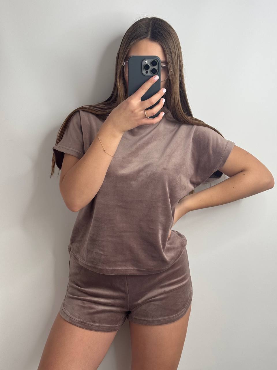 photo_2025-12-10_14-25-19 Плюшева піжама двійка | Футболка | Шорти капучіно - Зображення 1