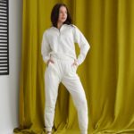 Спортивний костюм із замком темна молочний