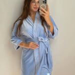 Довгий халат з поясом блакитний