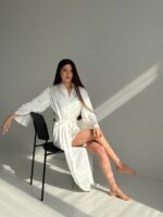 Довгий шовковий халат айворі