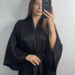 Довгий шовковий халат чорний