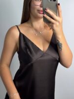 Нічна сорочка з ніжної шовкової тканини брауні - Зображення 6