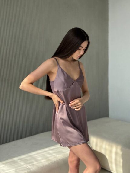 Нічна сорочка з ніжної шовкової тканини мокко - Зображення 8