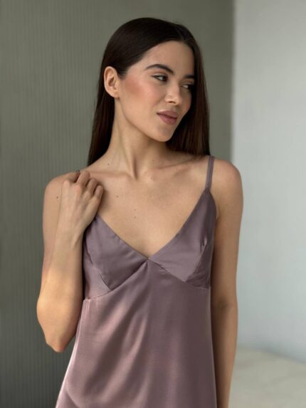 Нічна сорочка з ніжної шовкової тканини мокко - Зображення 6