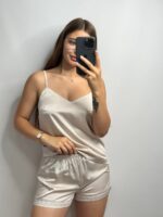 Шовкова піжама майка і шорти бежевий - Зображення 9