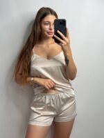 Шовкова піжама майка і шорти бежевий - Зображення 8