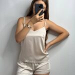 Шовкова піжама майка і шорти бежевий